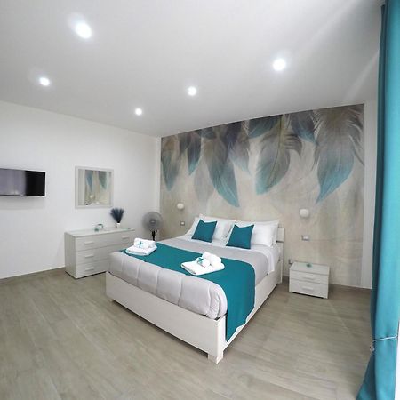 Midos Home Syracuse Luaran gambar
