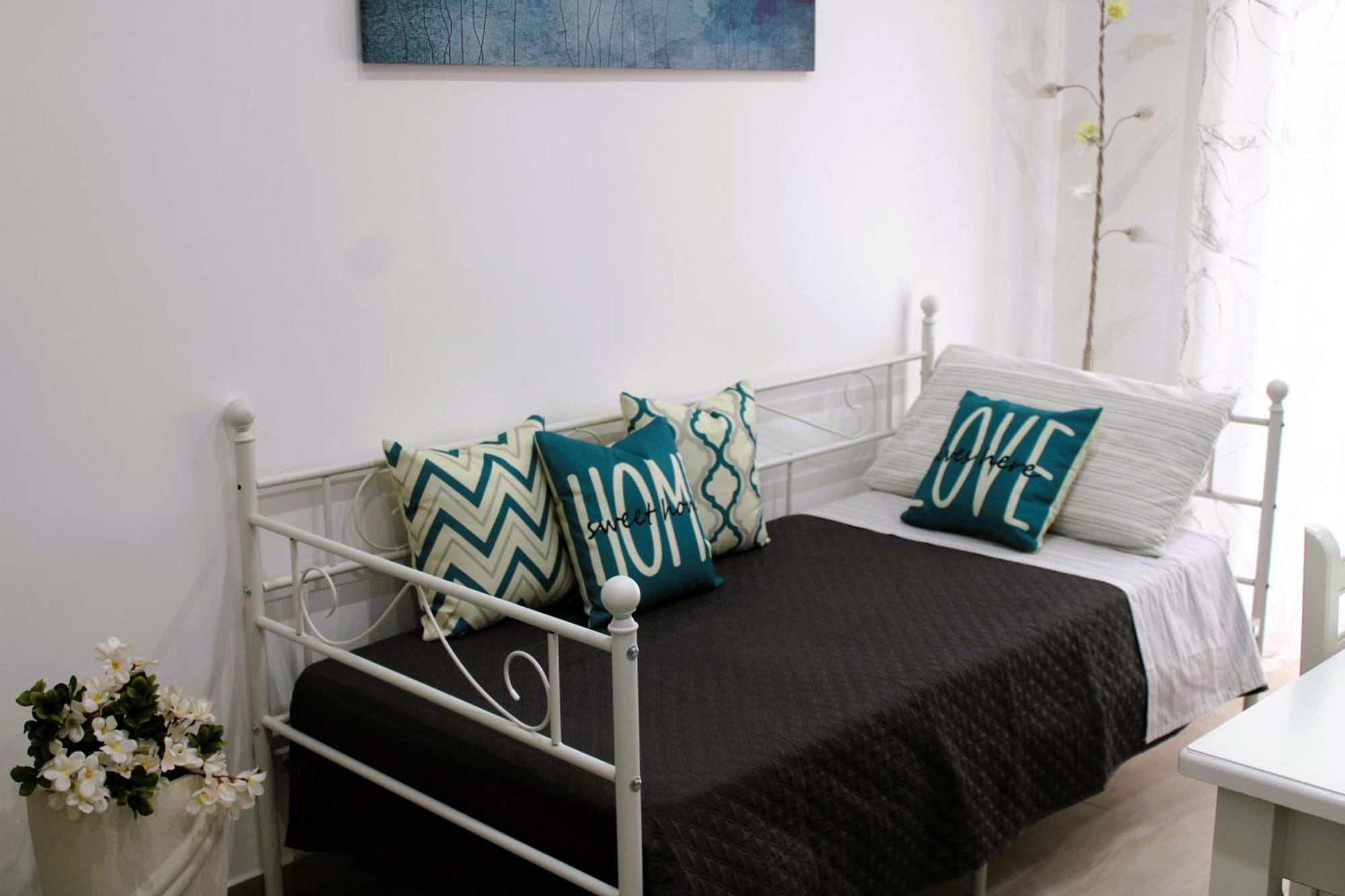Midos Home Syracuse Luaran gambar