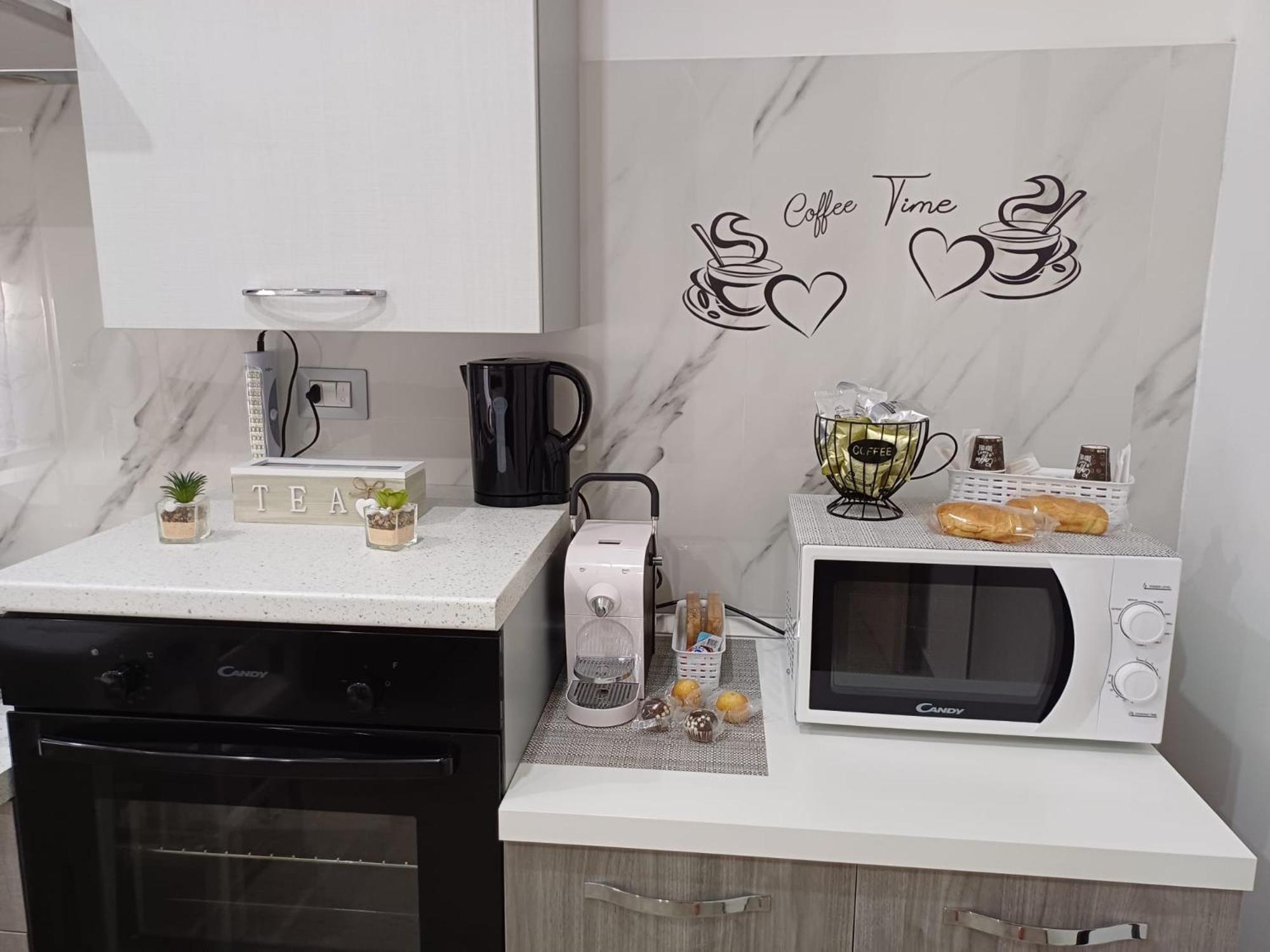 Midos Home Syracuse Luaran gambar