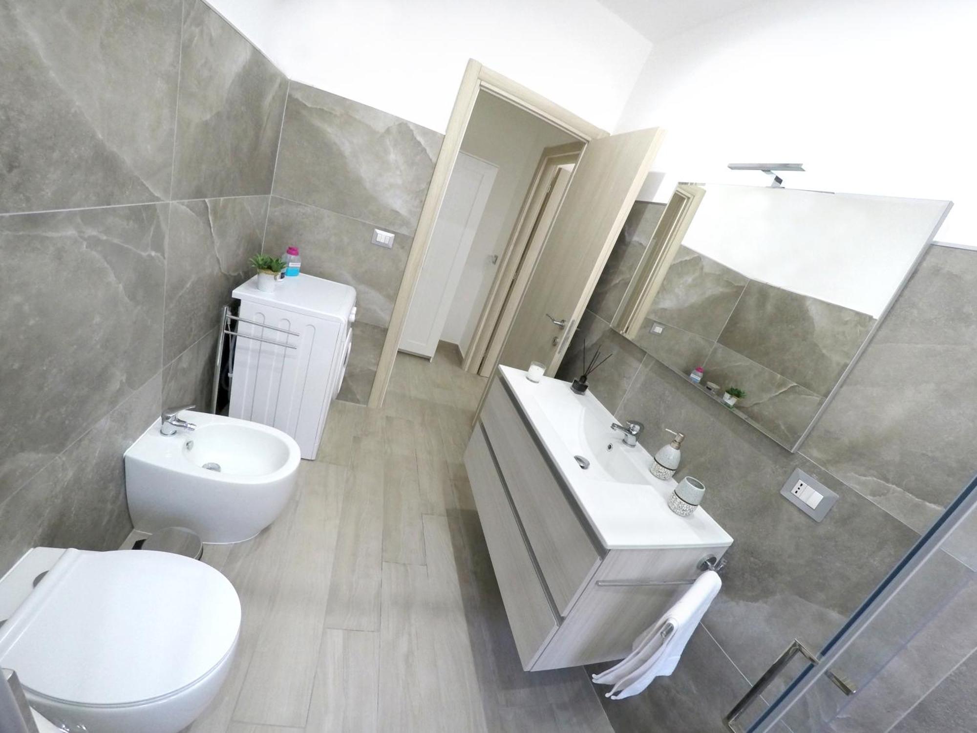 Midos Home Syracuse Luaran gambar